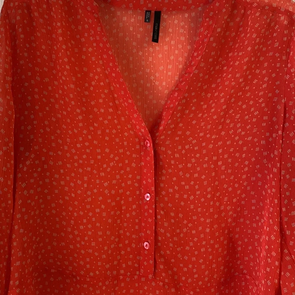 Maurices 3/4 Sleeve Low-High Blouse Size Small - Picture 2 of 6